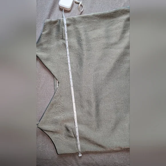 Uniqlo silk slip dress - Picture 6 of 7